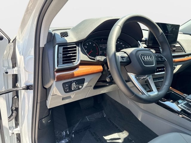 2023 Audi Q5 S line Premium