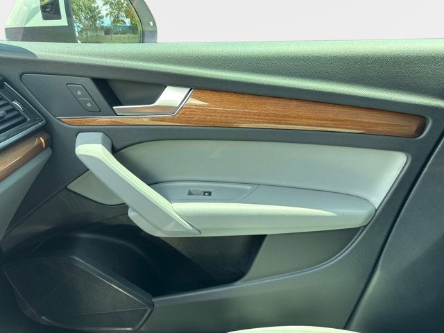 2023 Audi Q5 S line Premium