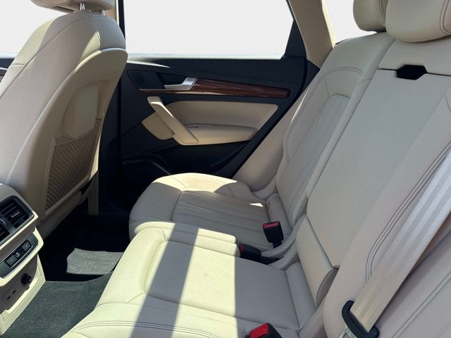 2023 Audi Q5 S line Premium