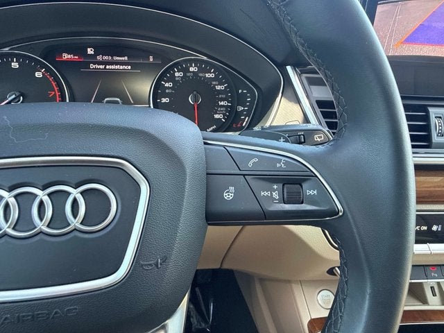 2023 Audi Q5 S line Premium