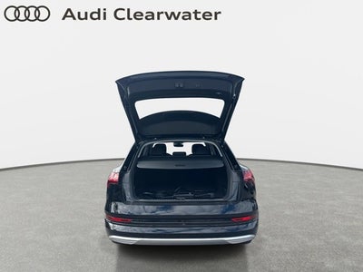 2022 Audi e-tron Premium Plus