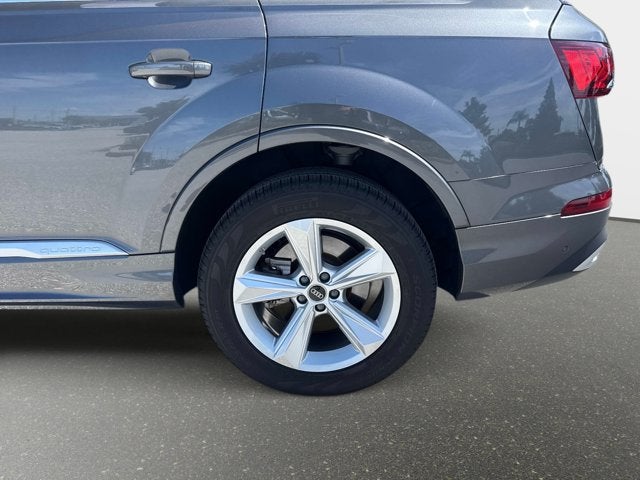 2023 Audi Q7 Premium Plus