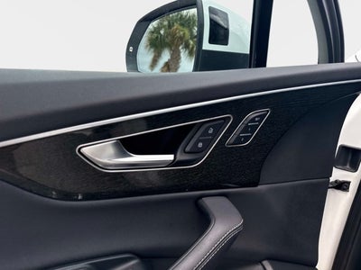 2025 Audi Q7 Premium Plus