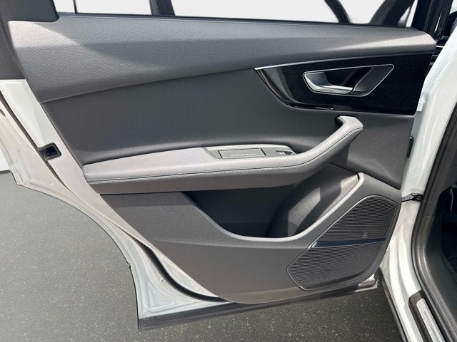 2026 Audi Q7 Premium Plus
