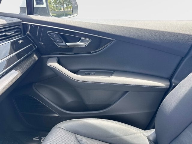 2026 Audi Q7 Premium Plus