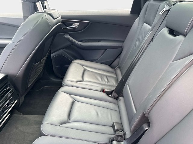 2025 Audi Q7 Premium Plus
