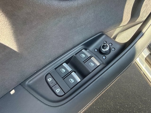 2023 Audi SQ7 Prestige