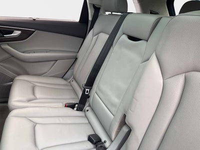 2022 Audi Q7 Prestige