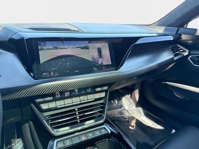 2022 Audi RS e-tron GT Base