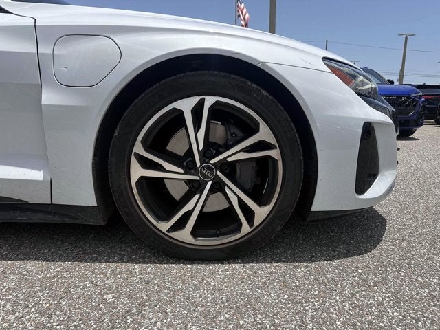 2024 Audi e-tron GT Premium Plus