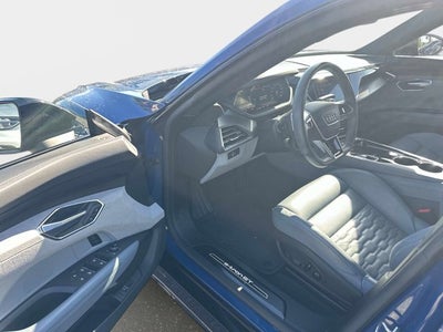 2022 Audi e-tron GT Prestige