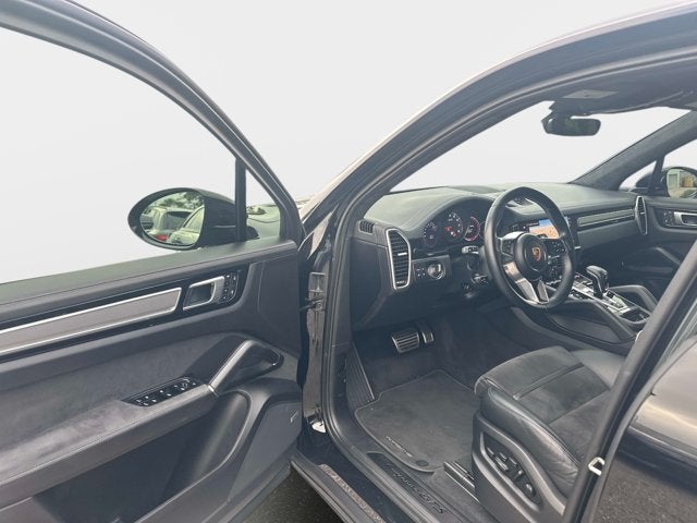 2022 Porsche Cayenne GTS