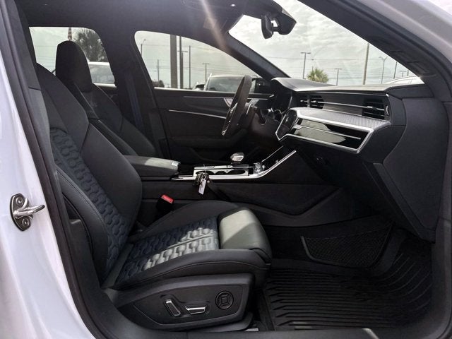 2024 Audi RS 6 Avant performance
