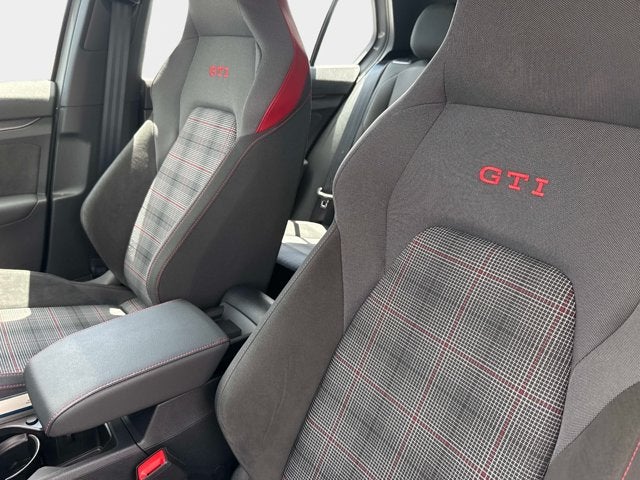 2025 Volkswagen Golf GTI S