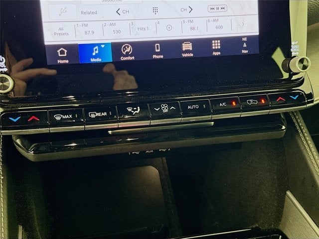 2025 Jeep Wagoneer Base