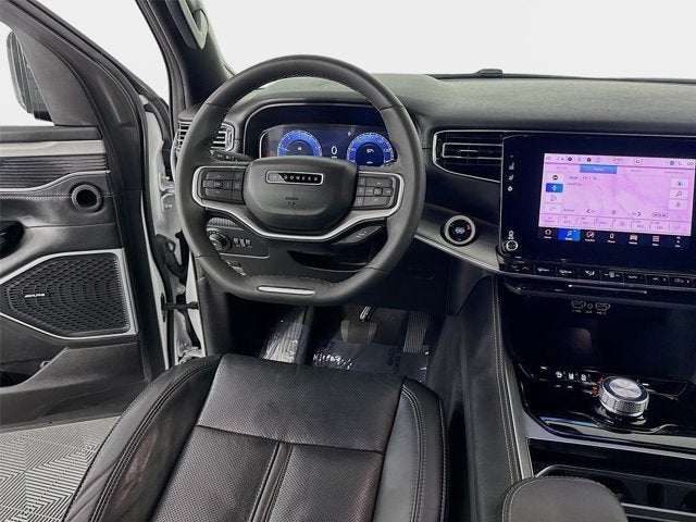 2025 Jeep Wagoneer Base