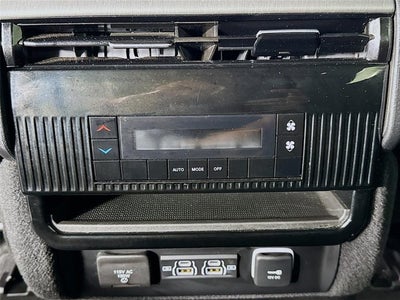 2025 Jeep Wagoneer Base