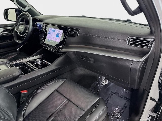 2025 Jeep Wagoneer Base