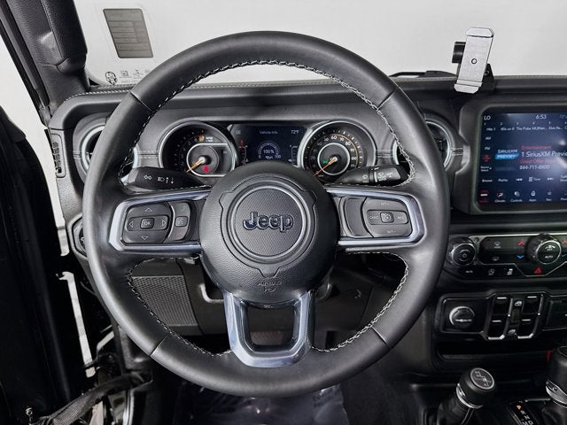 2022 Jeep Gladiator Overland