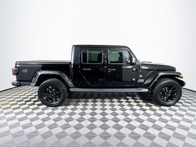 2022 Jeep Gladiator Overland