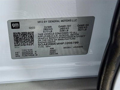 2023 Buick Enclave Essence