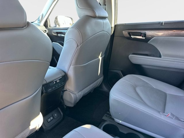 2025 Toyota Highlander Limited