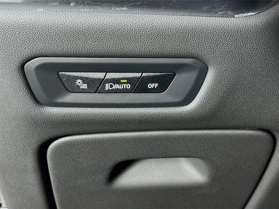 2025 BMW X6 xDrive40i