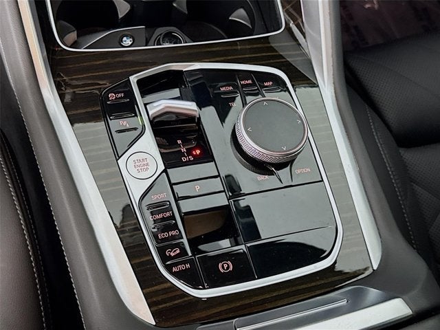 2025 BMW X6 xDrive40i