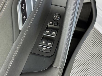2025 BMW X6 xDrive40i