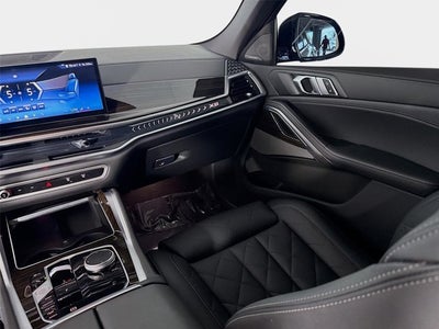 2025 BMW X6 xDrive40i