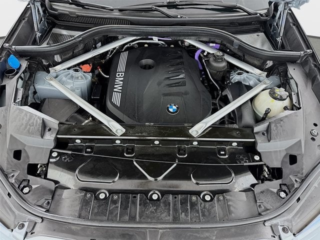 2025 BMW X6 xDrive40i