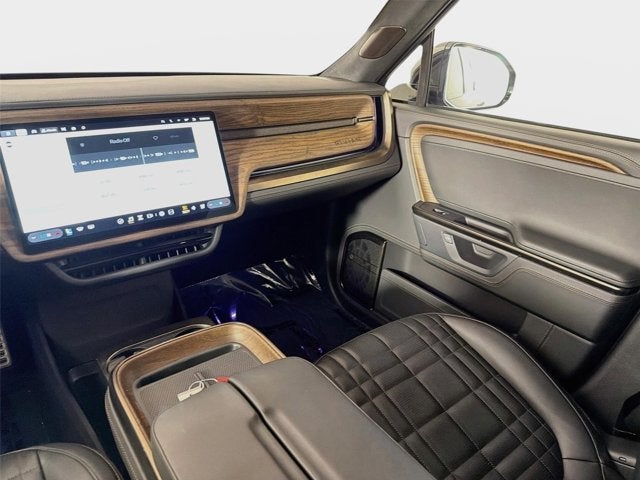 2025 Rivian R1S Ascend Tri Motor Max Pack
