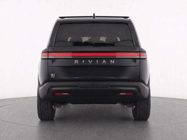 2025 Rivian R1S Premium Tri Motor Max Pack