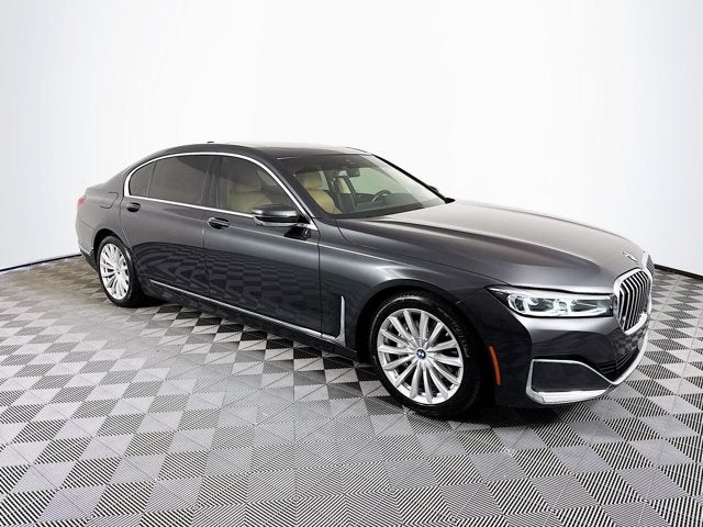 2022 BMW 7 Series 740i