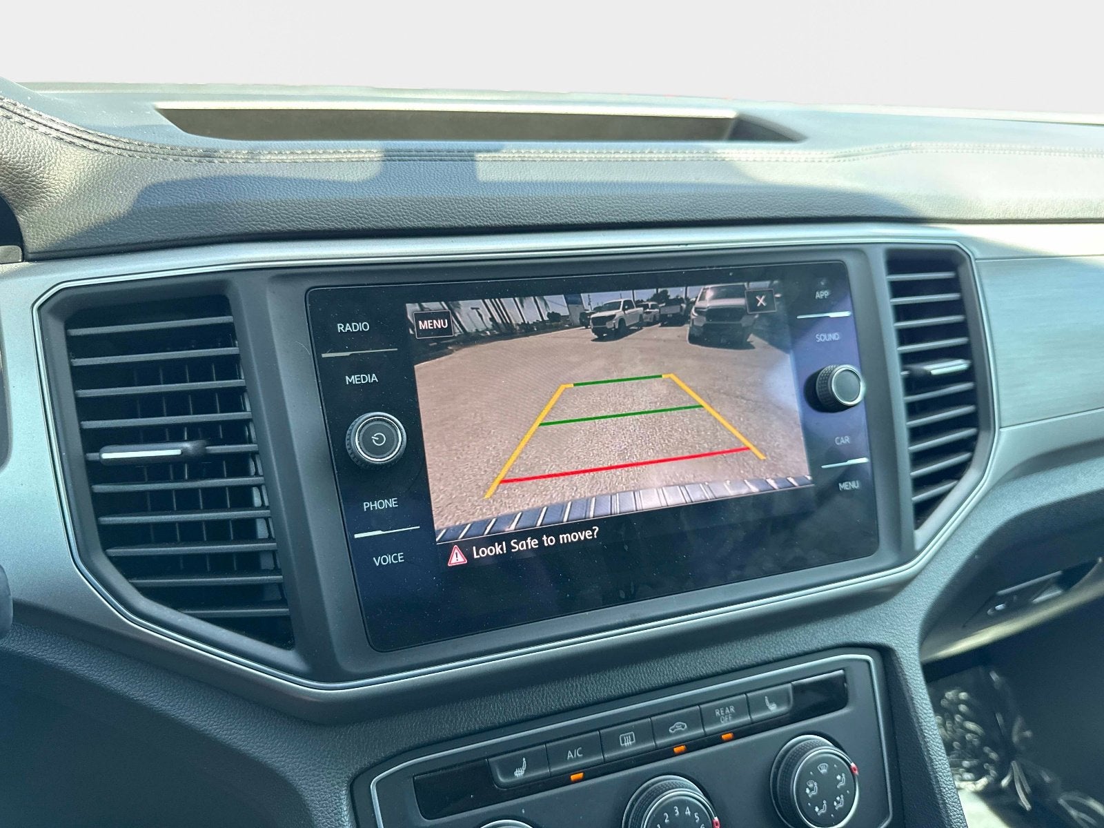 2018 Volkswagen Atlas 2.0T SE
