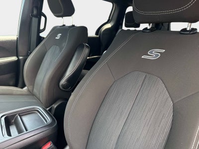 2021 Chrysler Pacifica Touring