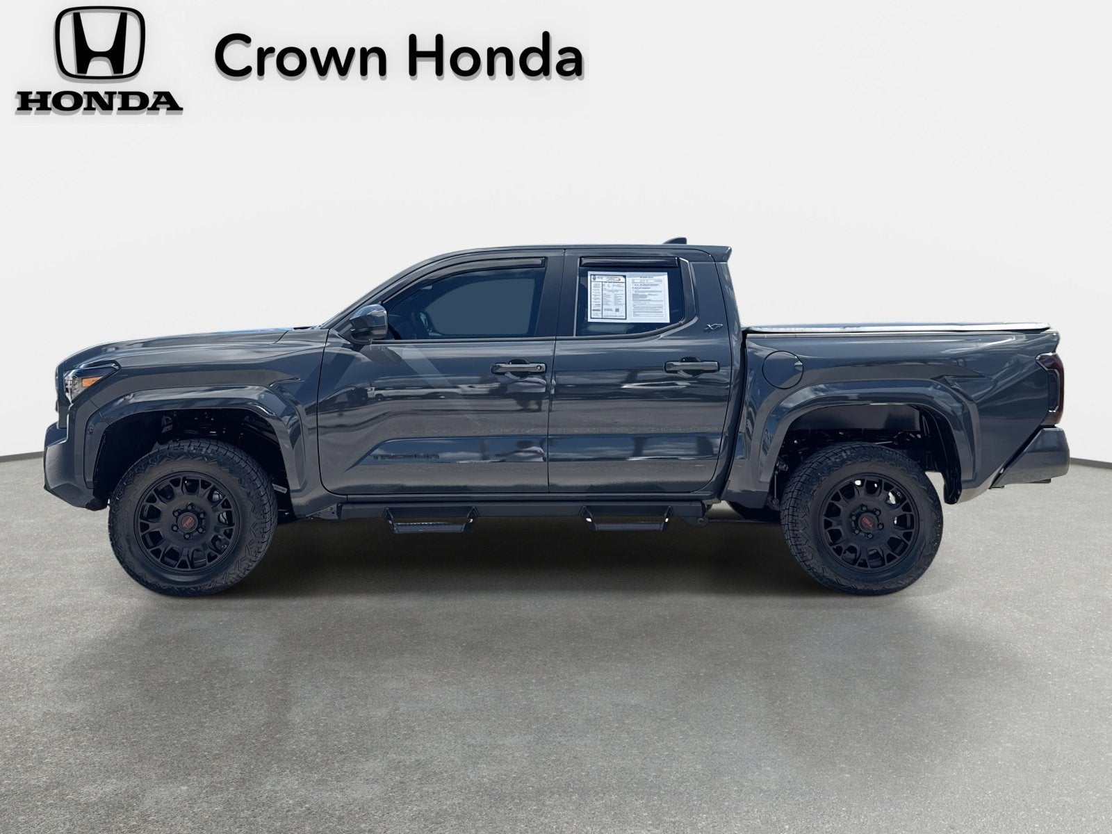 2025 Toyota Tacoma 4WD SR5