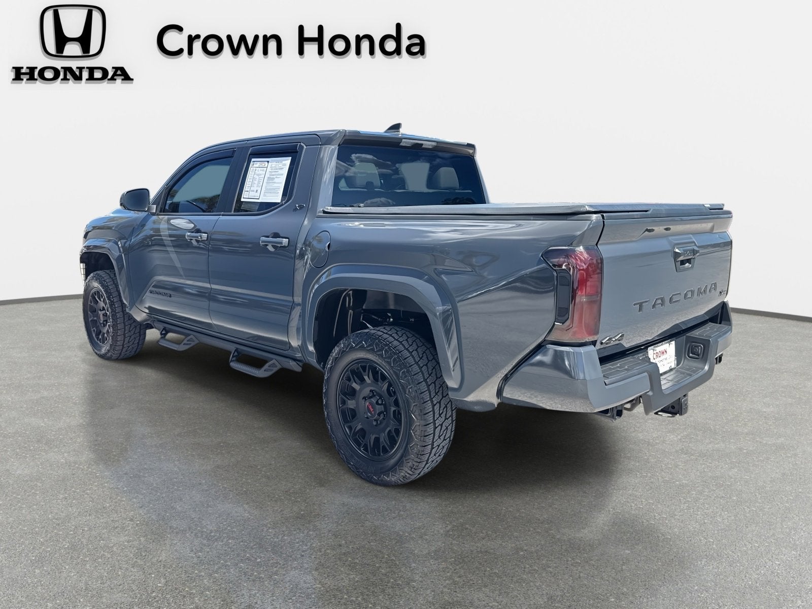 2025 Toyota Tacoma 4WD SR5