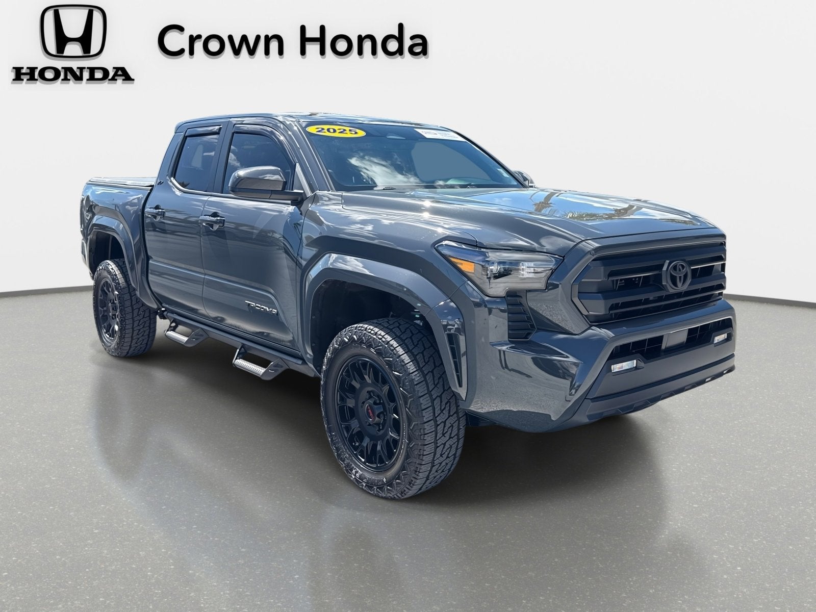 2025 Toyota Tacoma 4WD SR5