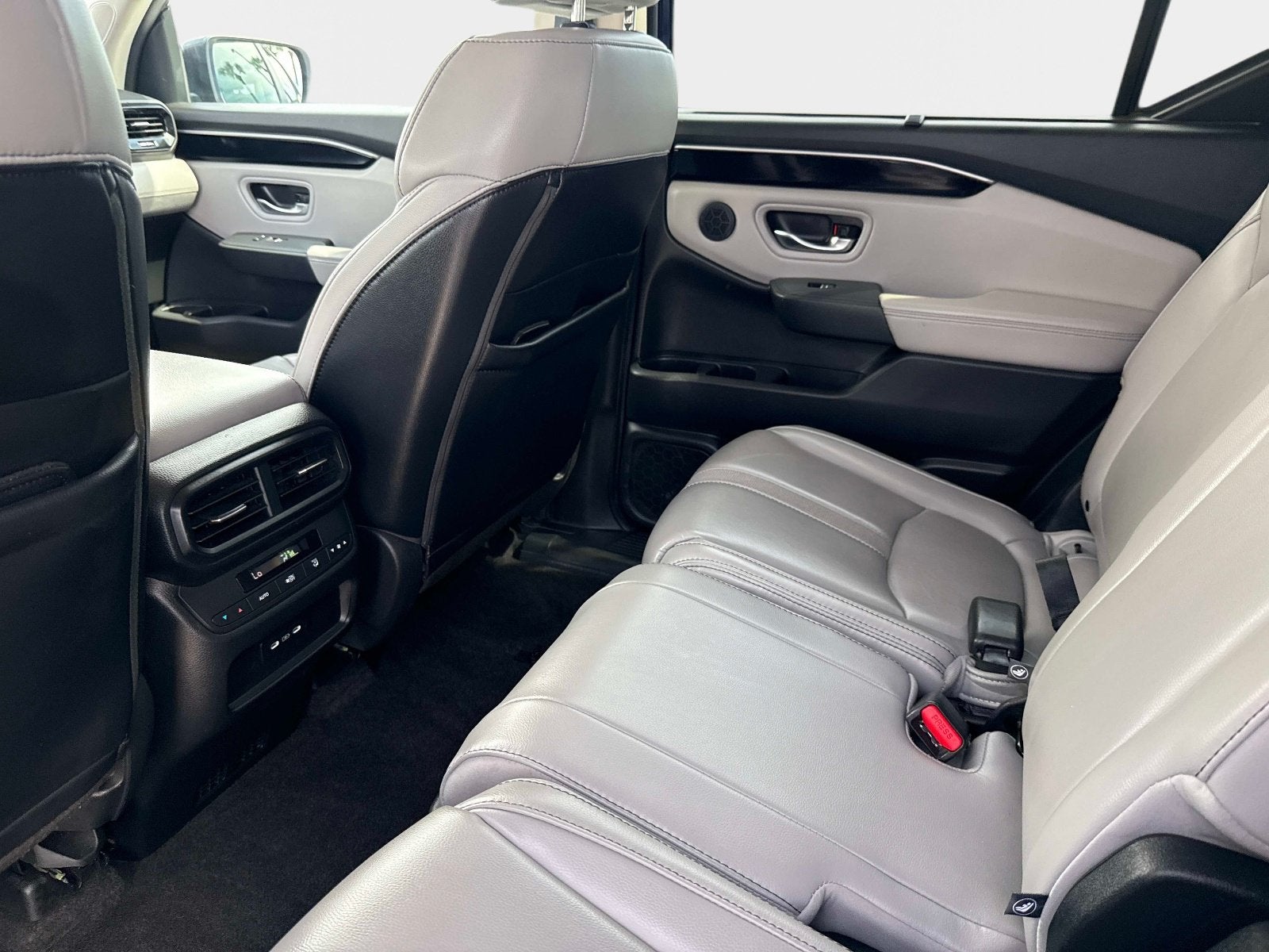 2024 Honda Pilot EX-L 8 Passenger