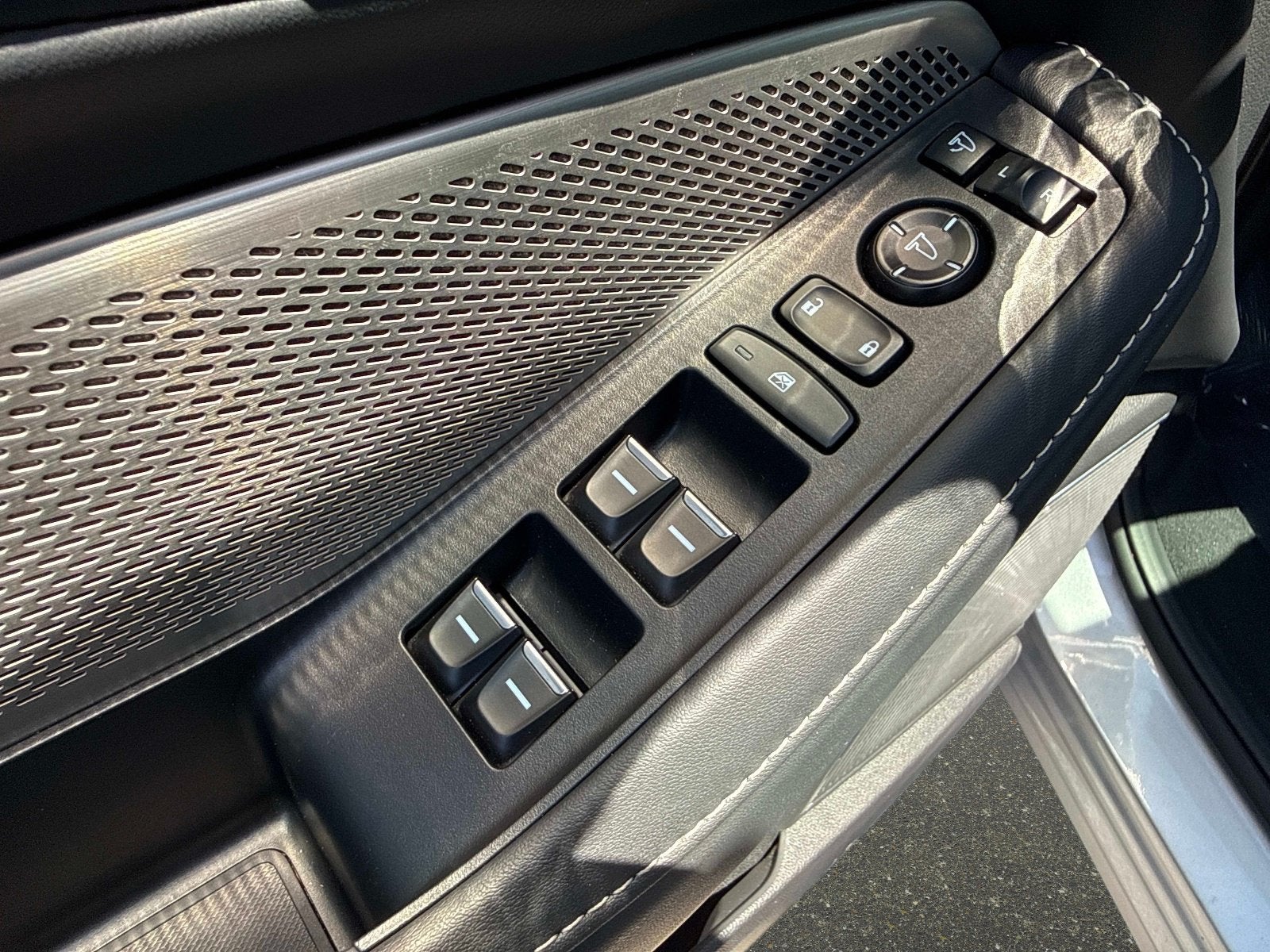 2023 Acura MDX w/Technology Package