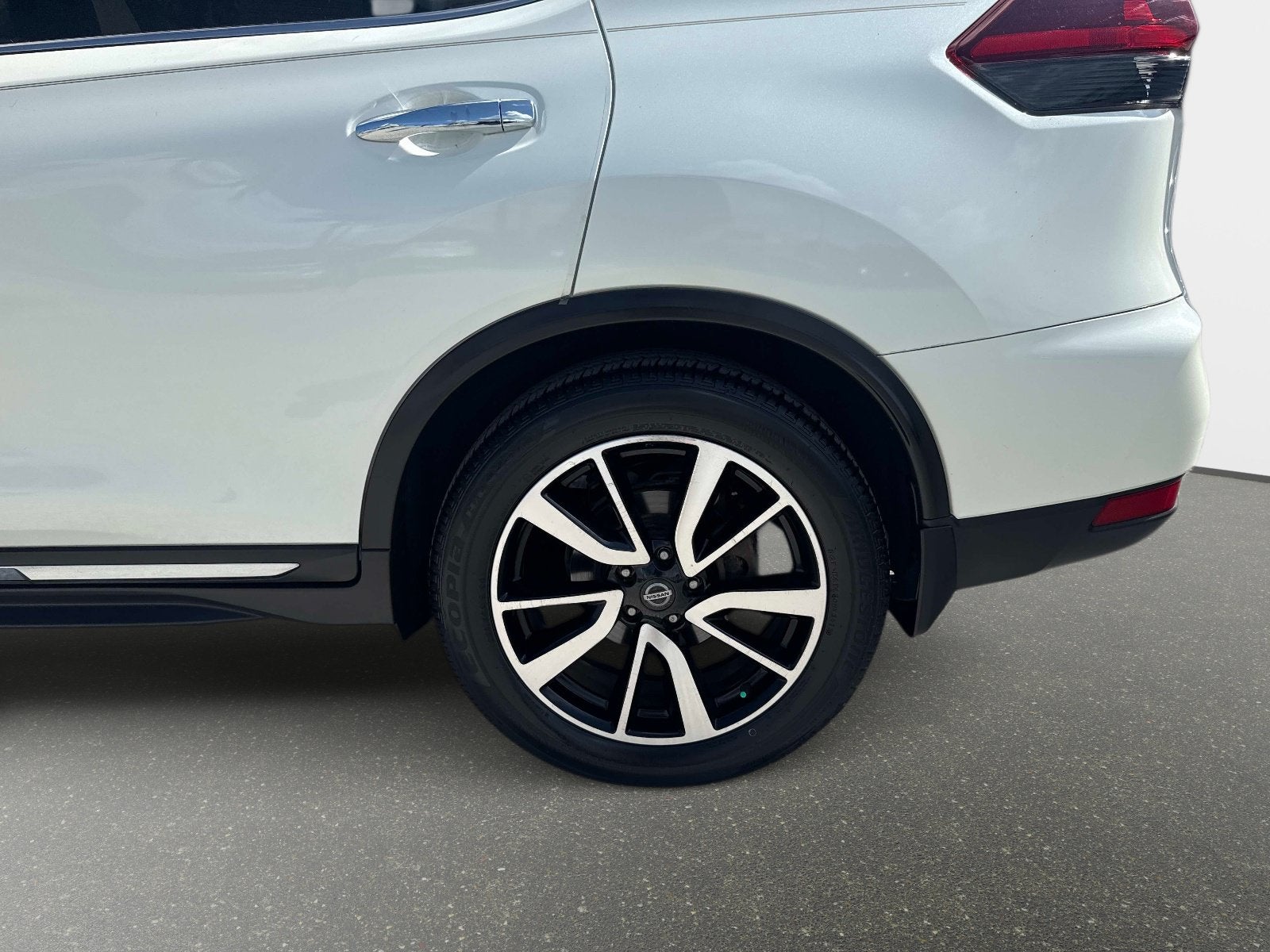 2020 Nissan Rogue SL