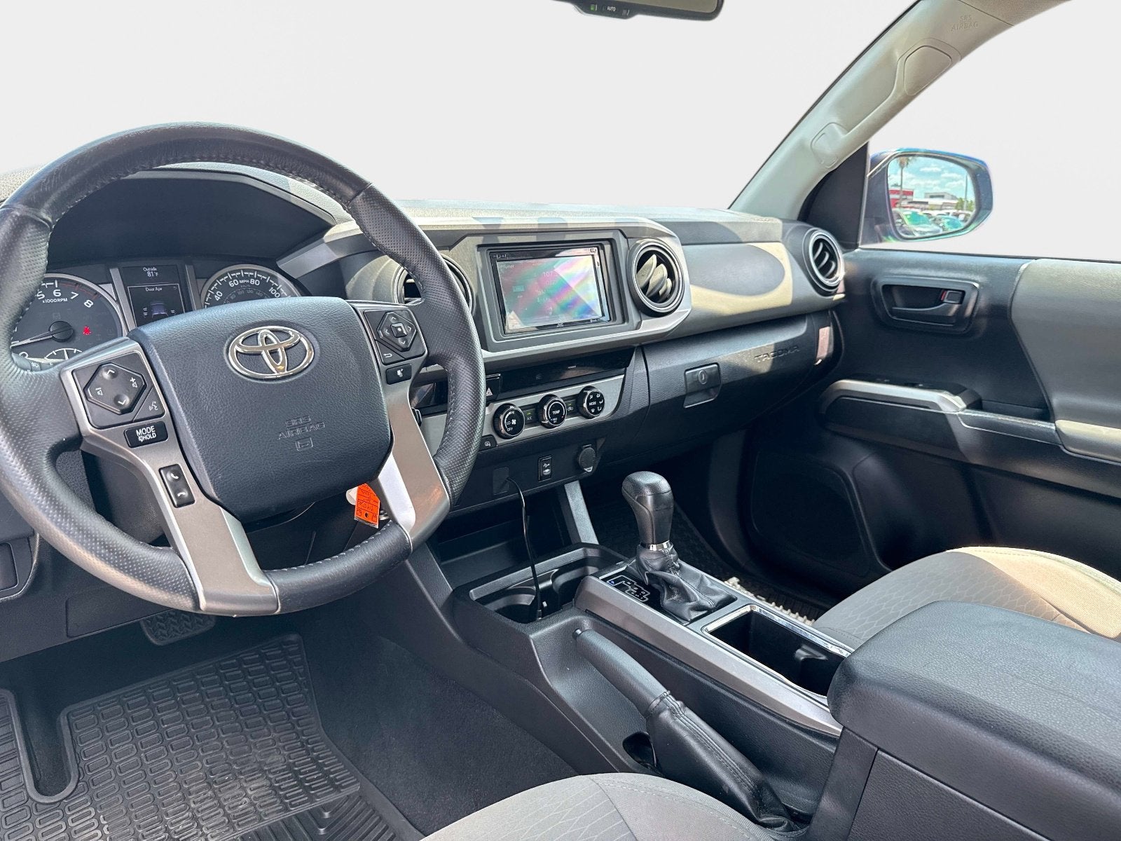 2017 Toyota Tacoma SR5
