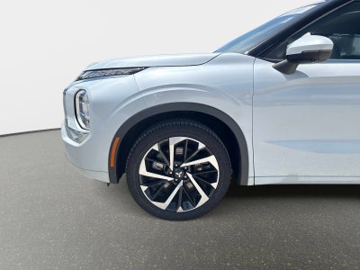 2023 Mitsubishi Outlander SEL