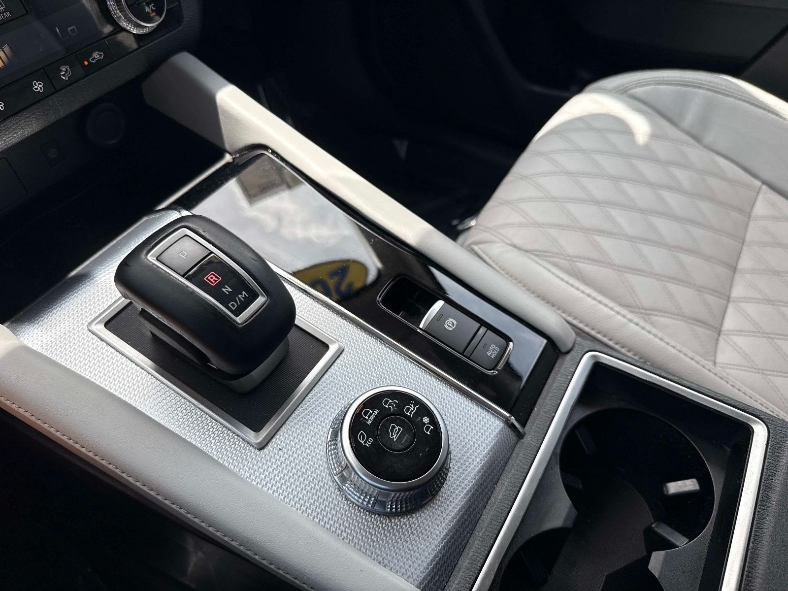 2023 Mitsubishi Outlander SEL
