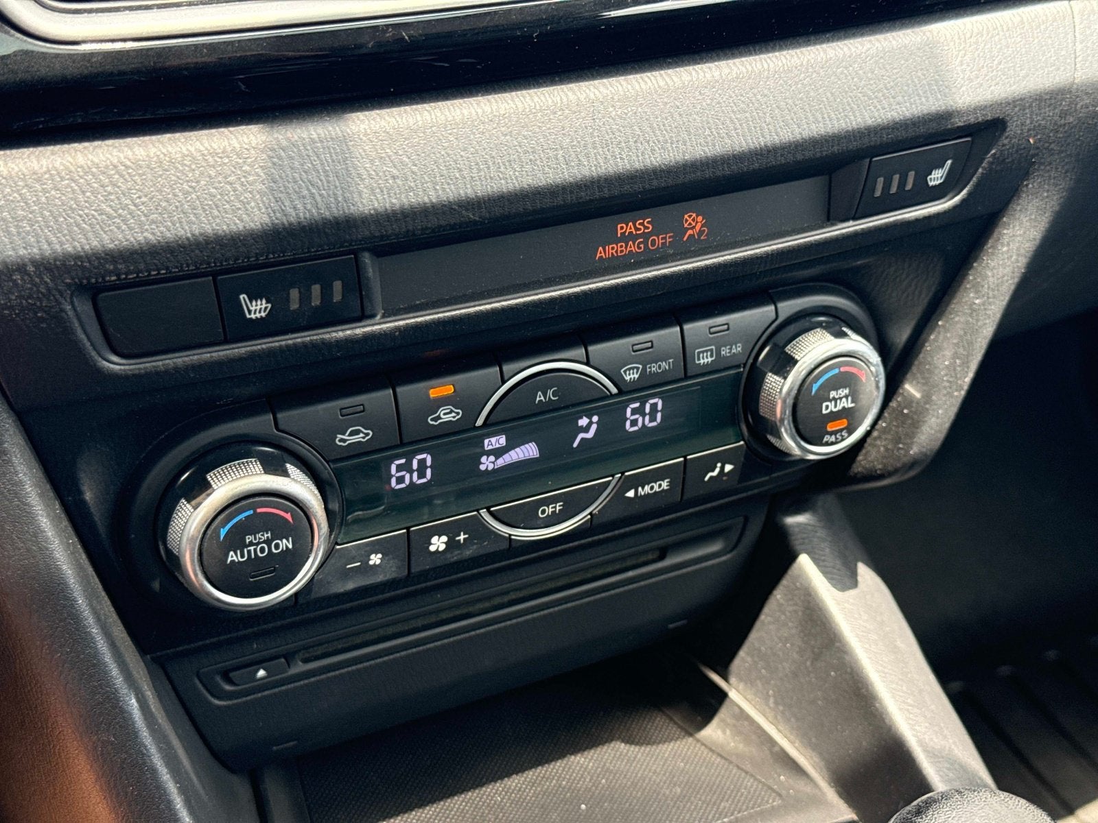 2014 Mazda Mazda3 i Grand Touring
