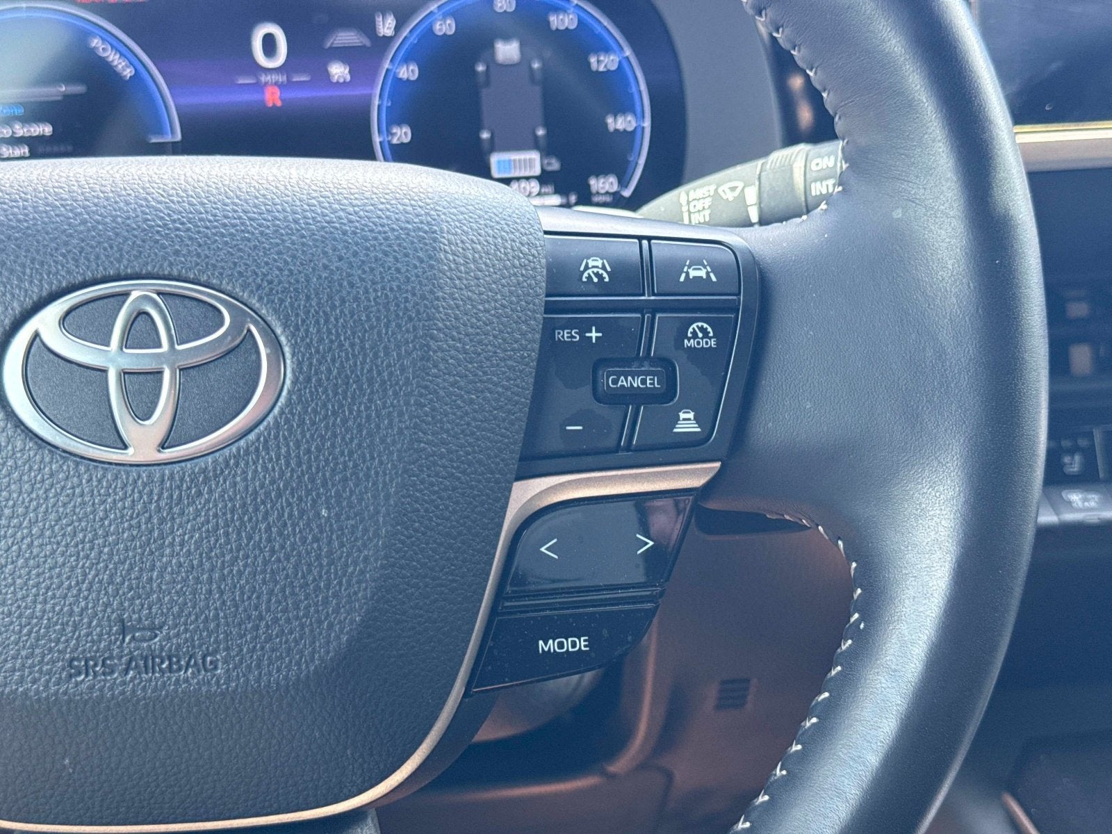 2025 Toyota Crown Signia XLE