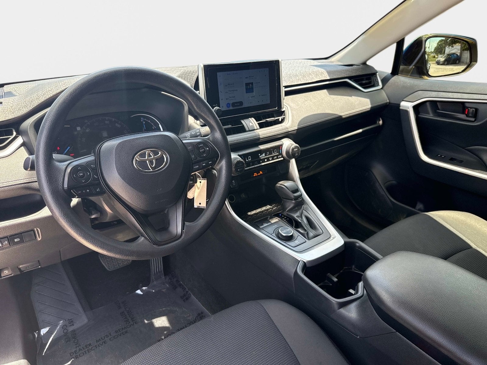 2023 Toyota RAV4 Hybrid LE