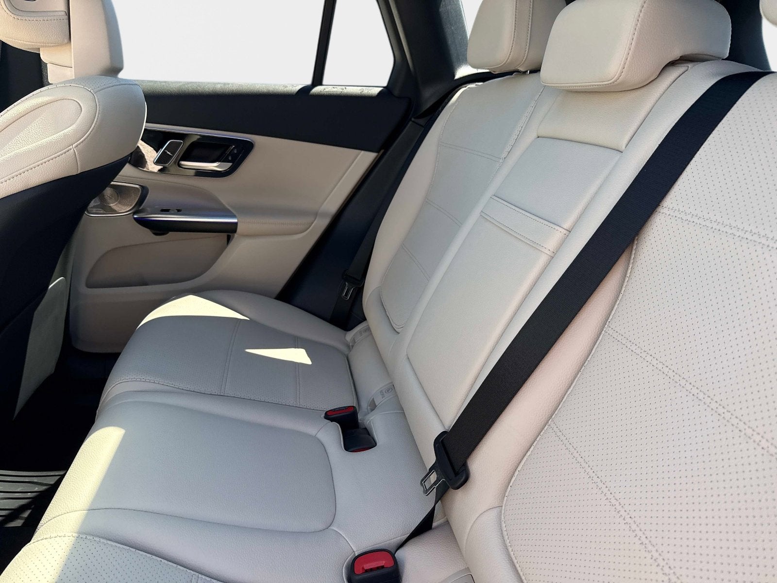 2025 Mercedes-Benz GLC GLC 300