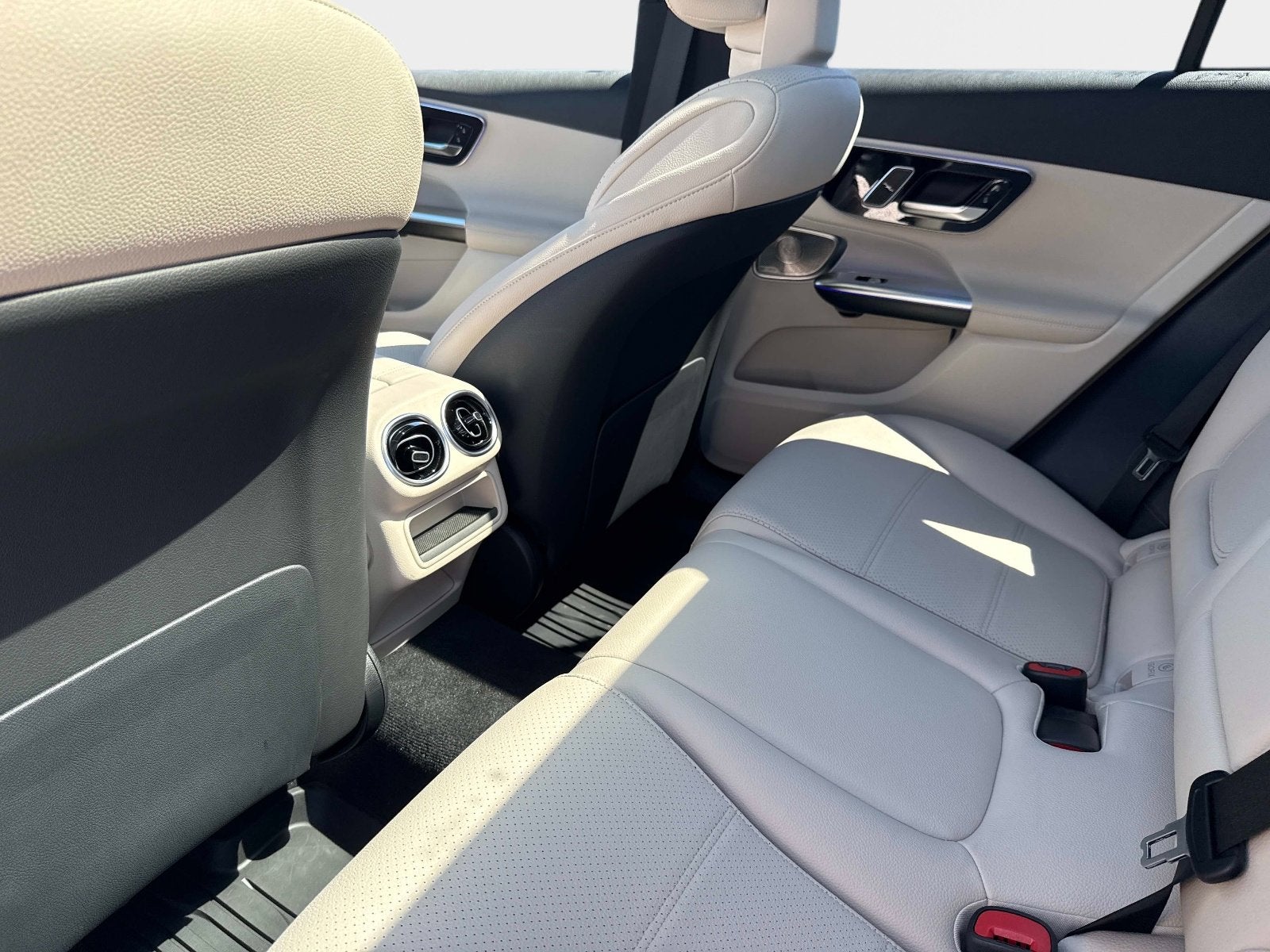 2025 Mercedes-Benz GLC GLC 300